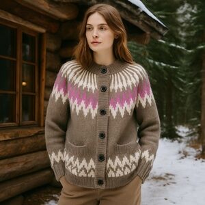 Abercrombie & Fitch Gray Pink Wool Fair Isle Nordic Cardigan Cozy Winter S